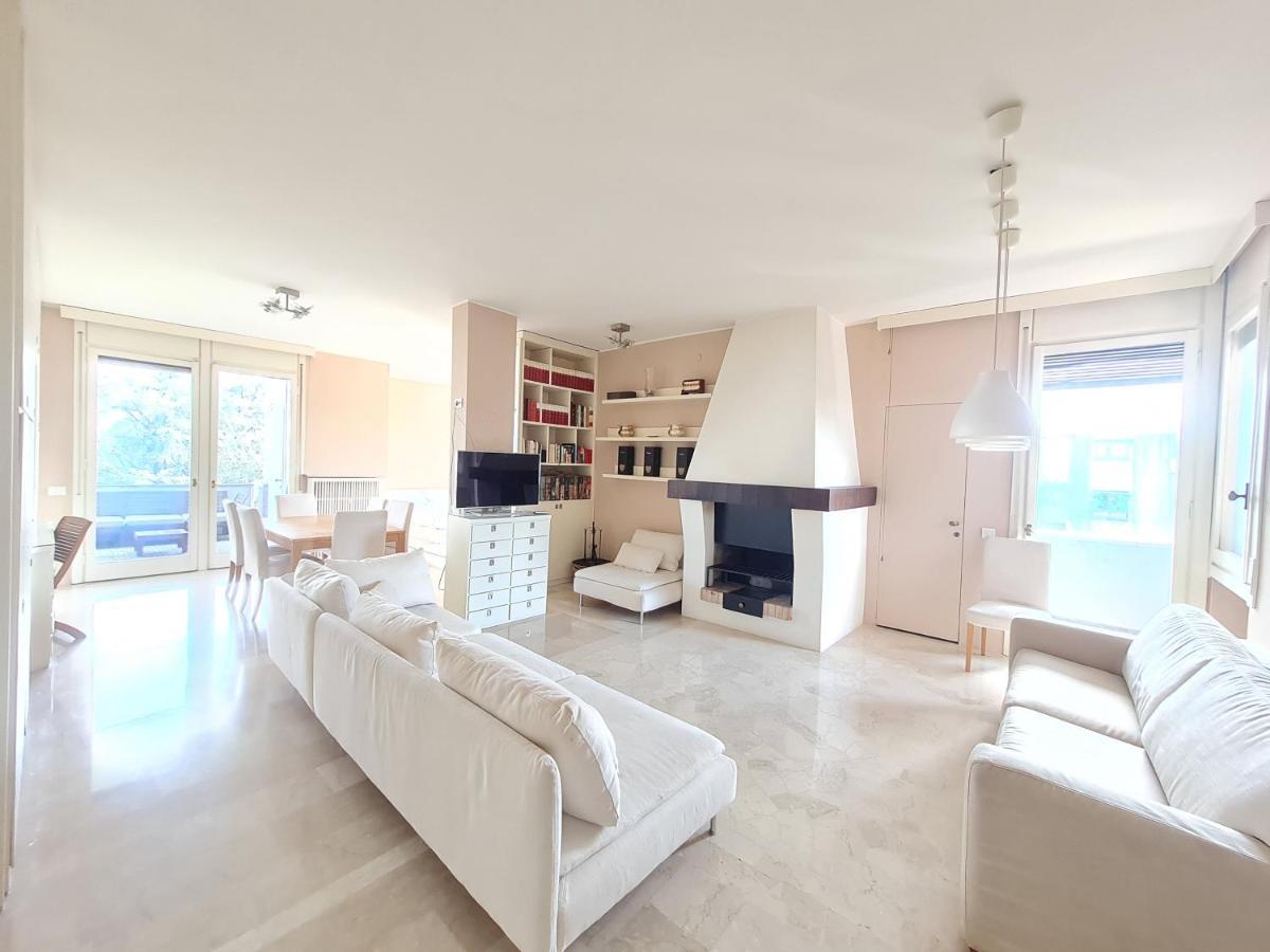 Apartment Ottoboni Charme With Terrace Mailand